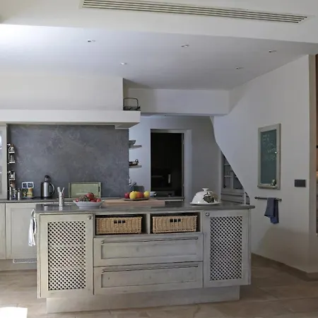 Villa Splendid Near Valbonne